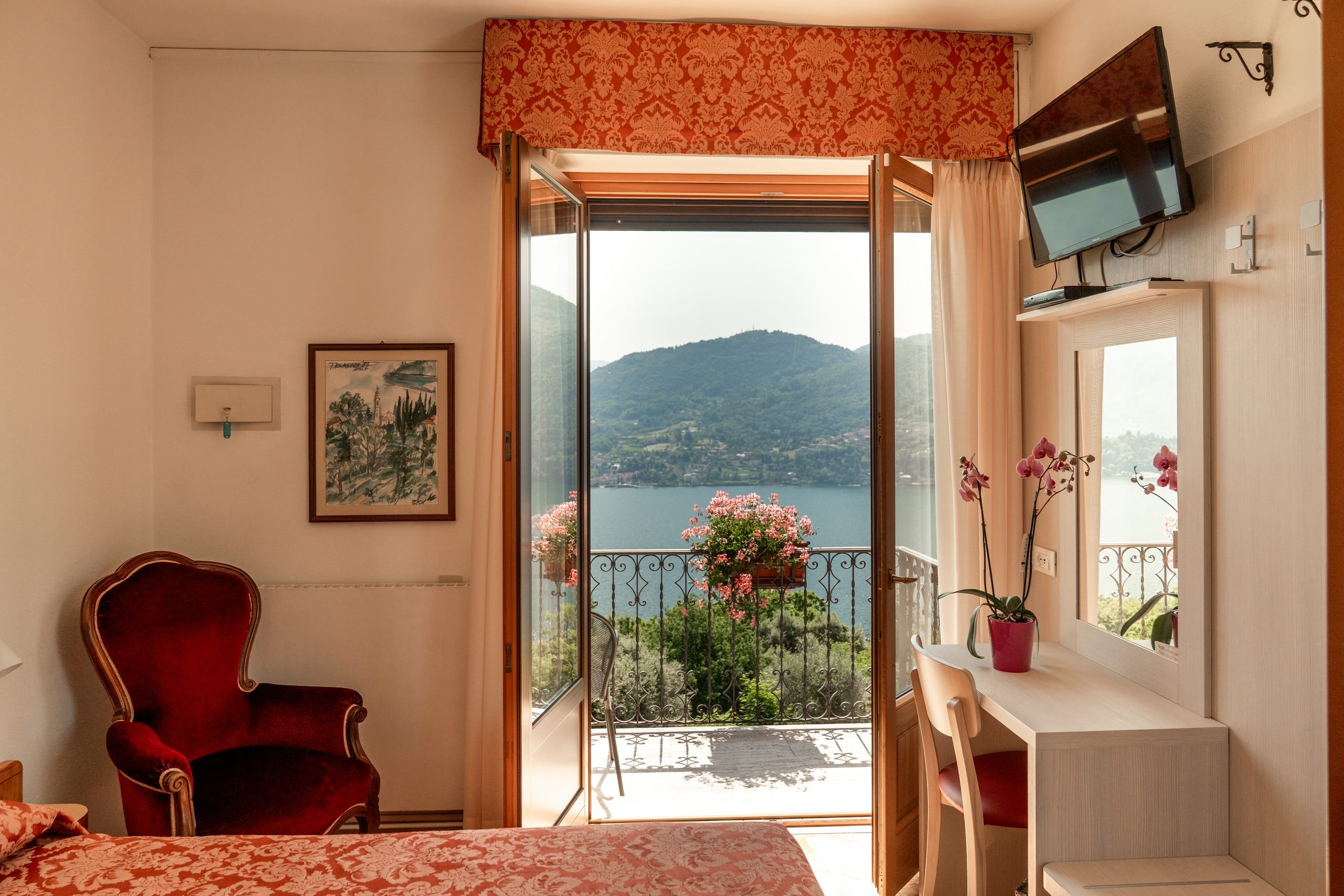 Camera con letto matrimoniale
